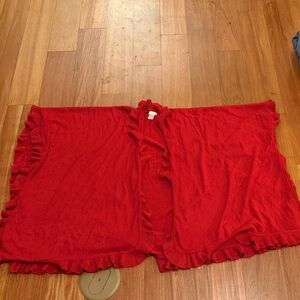 Red Ruffled Throw Blanket